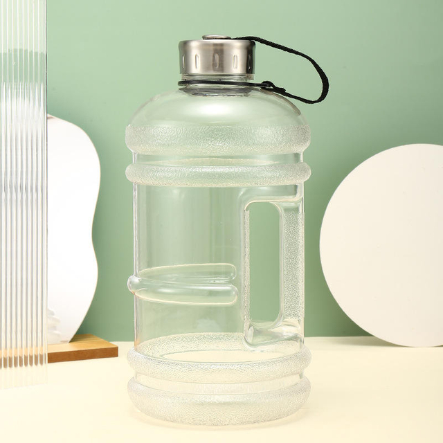 2.2L Bpa Free Large Capacity Outdoor Sports Fitness Activities Practical Recycling Plastic Cup Strap Handle