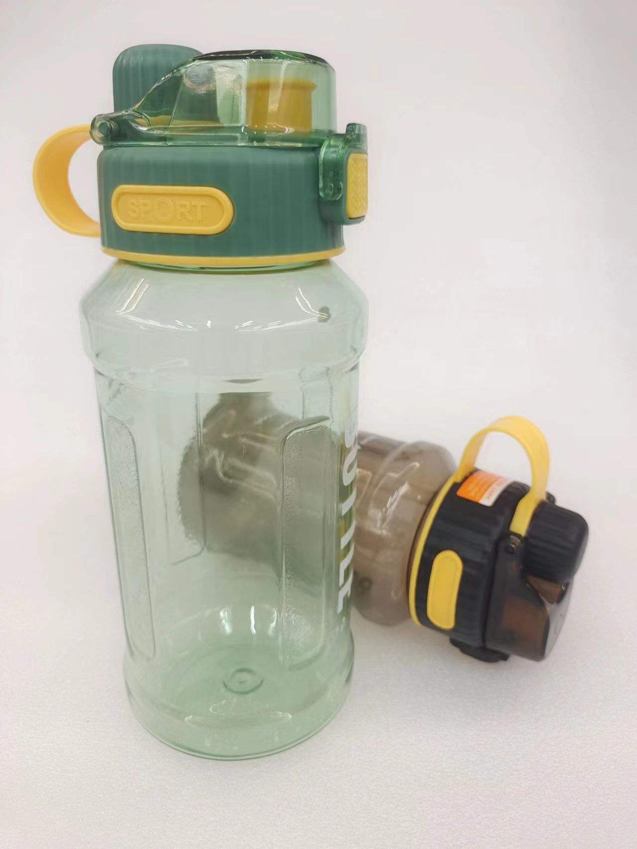 800ml Outdoor Sports BPA Free Tritan Customizable Portable Plastic Water Bottle with Direct Drinking and Straw Lid