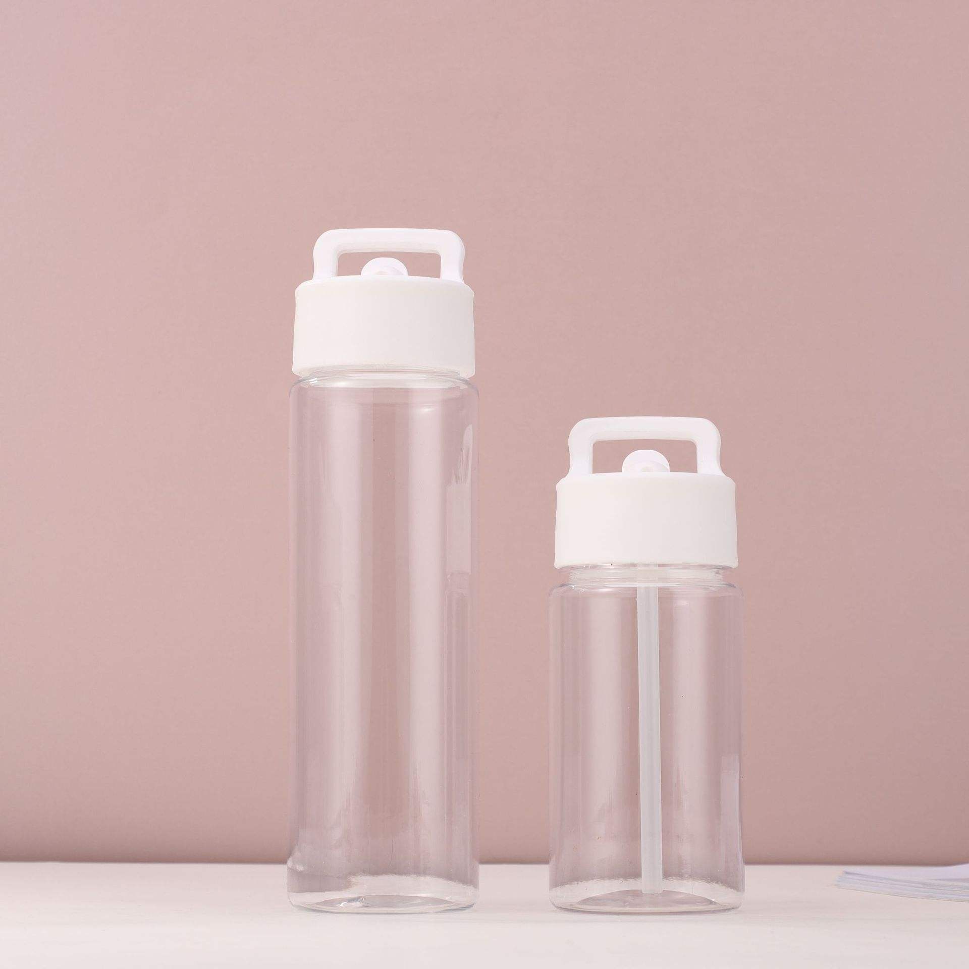 Factory Portable Handle Straw Plastic Beverage Bottle 450ml Children Outdoor Back to School Water Cup