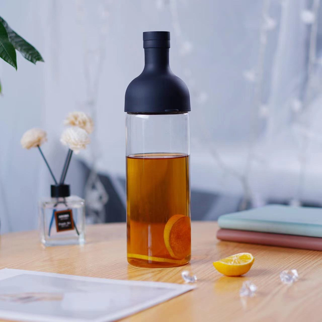 750ML High Borosilicate Glass Bottle With Silicone Lid Resistant to High Temperatures