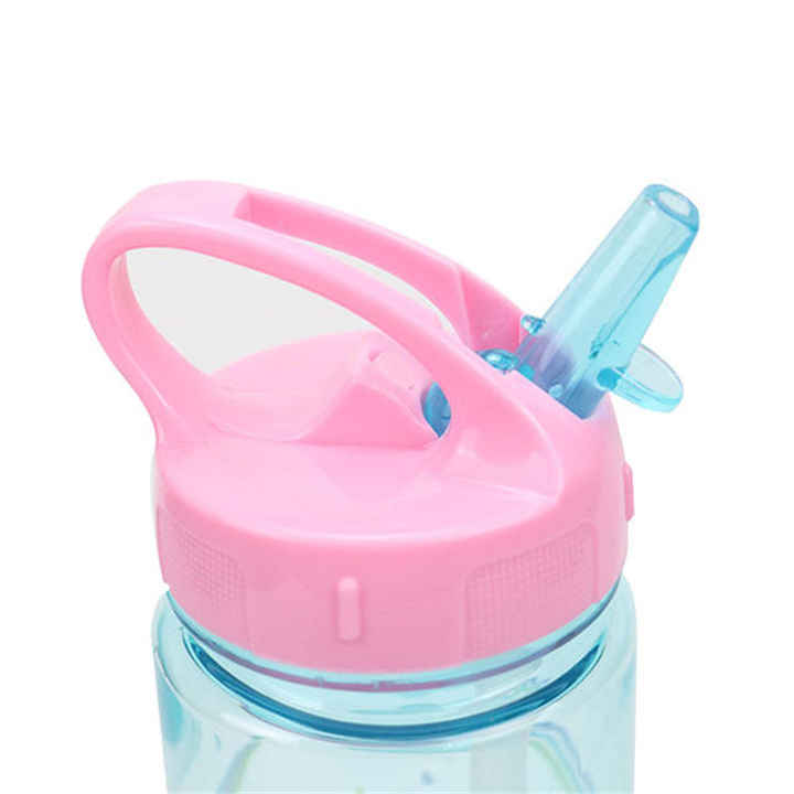 Wholesale Cartoon Pattern School Children Fancy Colorful Bpa Free Tritan Plastic Water Bottle With Straw Handgrip