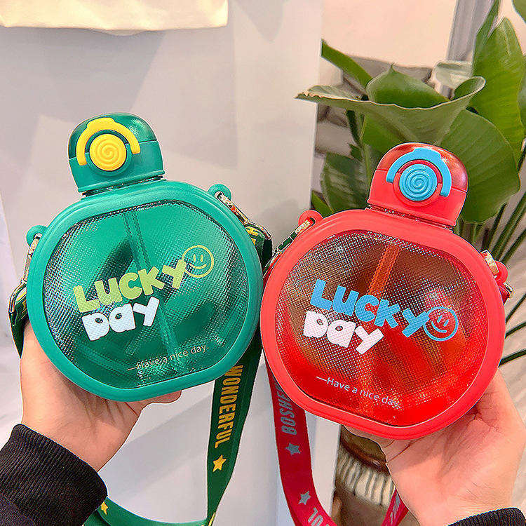 700Ml Small Bag Type Portable Cartoon Plastic Water Bottle With Straw