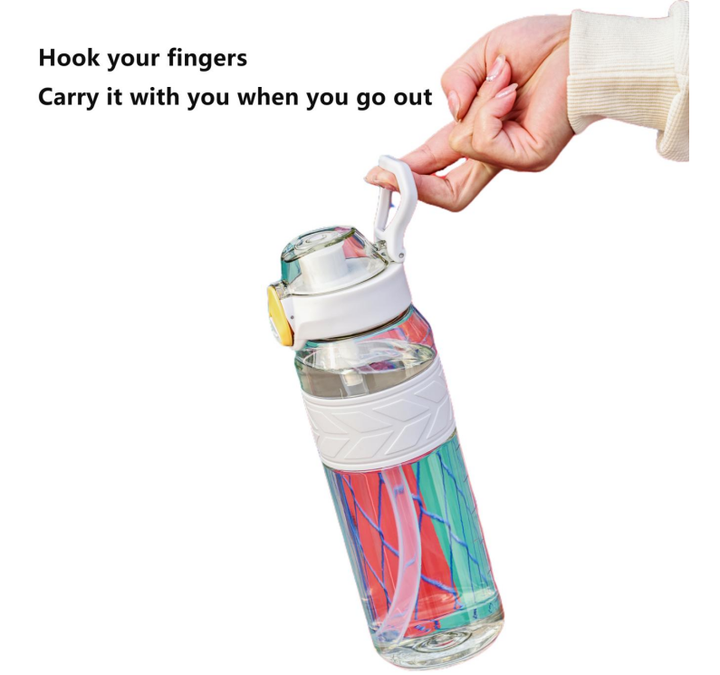A Portable Sports Plastic Cup with a Non slip Silicone Ring and a Convenient Lockable Buckle