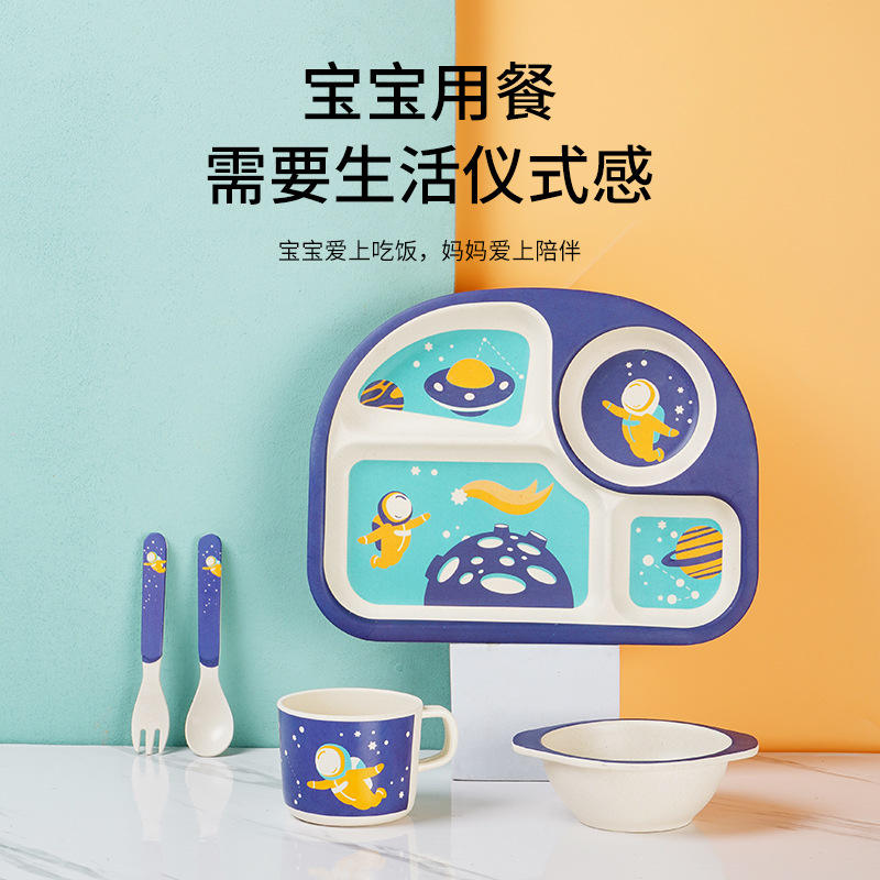 Rpet Plastic Kids Eat Lunch Eat Dinner Plate with Plate Bowl Cup Fork and Spoon 5 Sets Eco-friendly Tableware