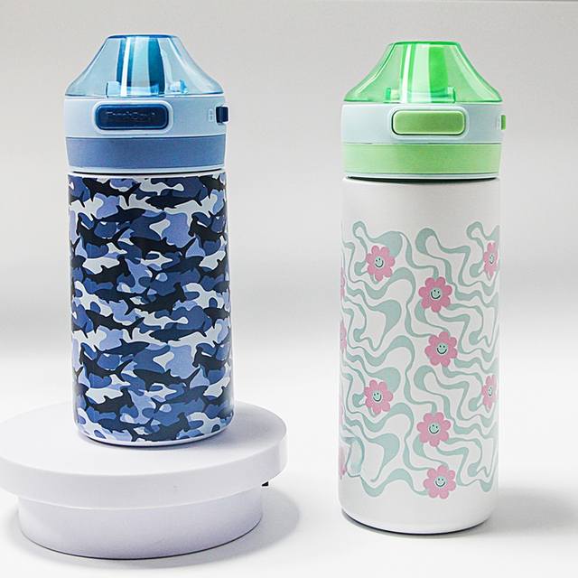Hot Selling New Children Insulated Water Bottles Stainless Steel Camp Students Kid Flip-top Water Cup with Food Grade Straw