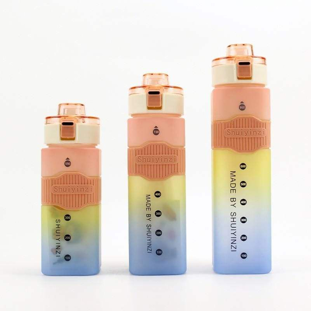 Wholesale Customized Leak-Proof and Anti-slip Travel Water Bottle New 32oz Square Sport Plastic Water Bottle with Logo