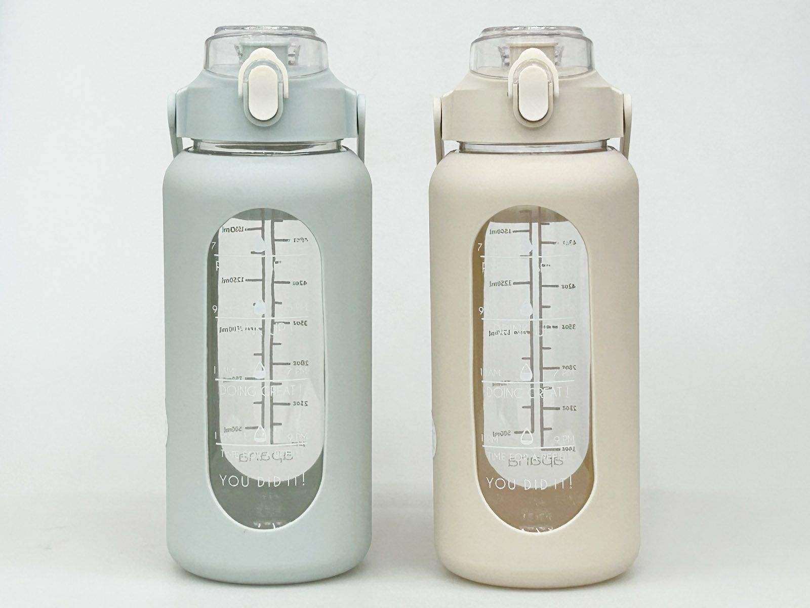 74oz Hot Sale 2.2L Water Bottle with Straw and Handle Leakproof Motivational Time Marker Water Bottle with Silicone Sleeve
