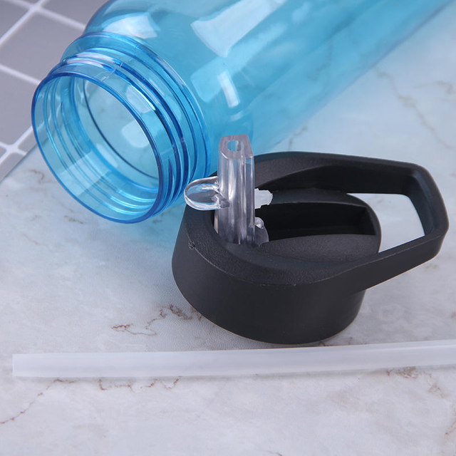 Custom logo Portable 700ml clear Plastic Drinking Suction Nozzle Straw Sports Water Bottle