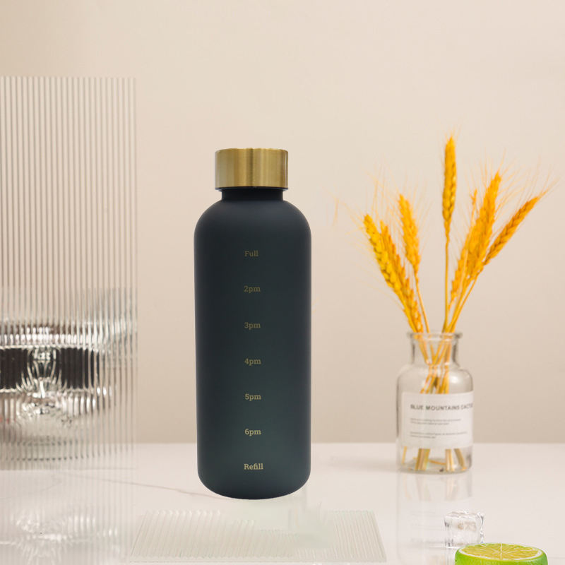 Small 500Ml Colorful Narrow Mouth Travel Chic Motivational Plastic Water Bottle With Stainless Steel Lid