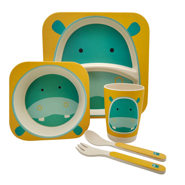 RPET Divided Kids Plate Set Include Spoon Fork and Cup Custom Dessert Plates BPA FREE PLASTIC Plates
