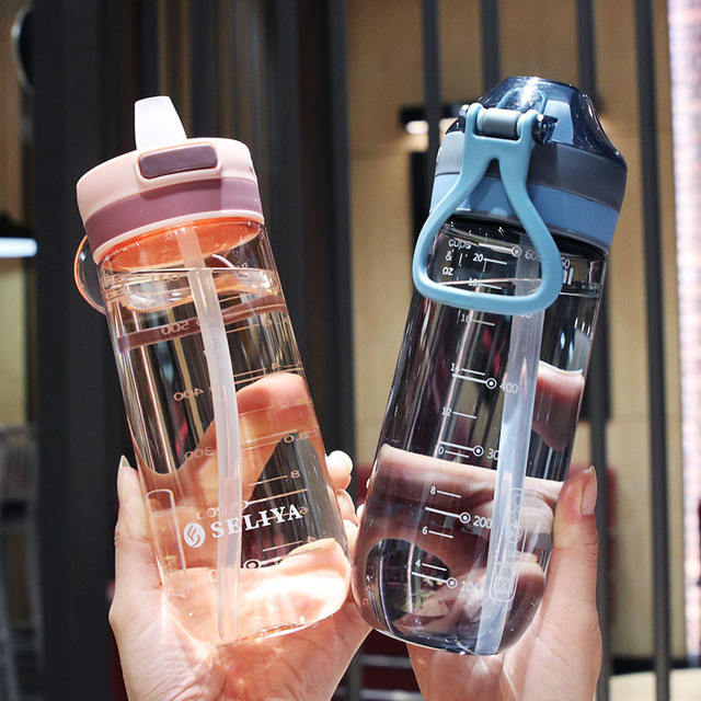 Students to School Portable Environmentally Friendly Fashion Durable Plastic Sippy Cup With Handle