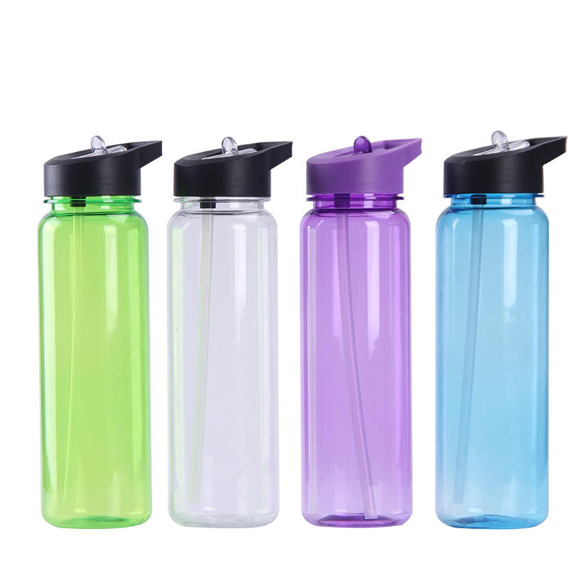 Wholesale 24oz Colored Clear Sustainable Large Capacity Portable Sport Water Tumbler Plastic Water Bottles with Jugs and Hooks