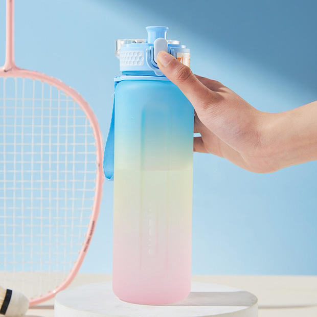 Custom Leakproof BPA Free 500 ml 750ml 1000ml Plastic Water Bottle Manufacturing