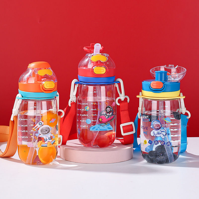 Bpa Free 550ml Garrafa Kids Plastic Water Bottle for Kids Children Cartoon With Straw