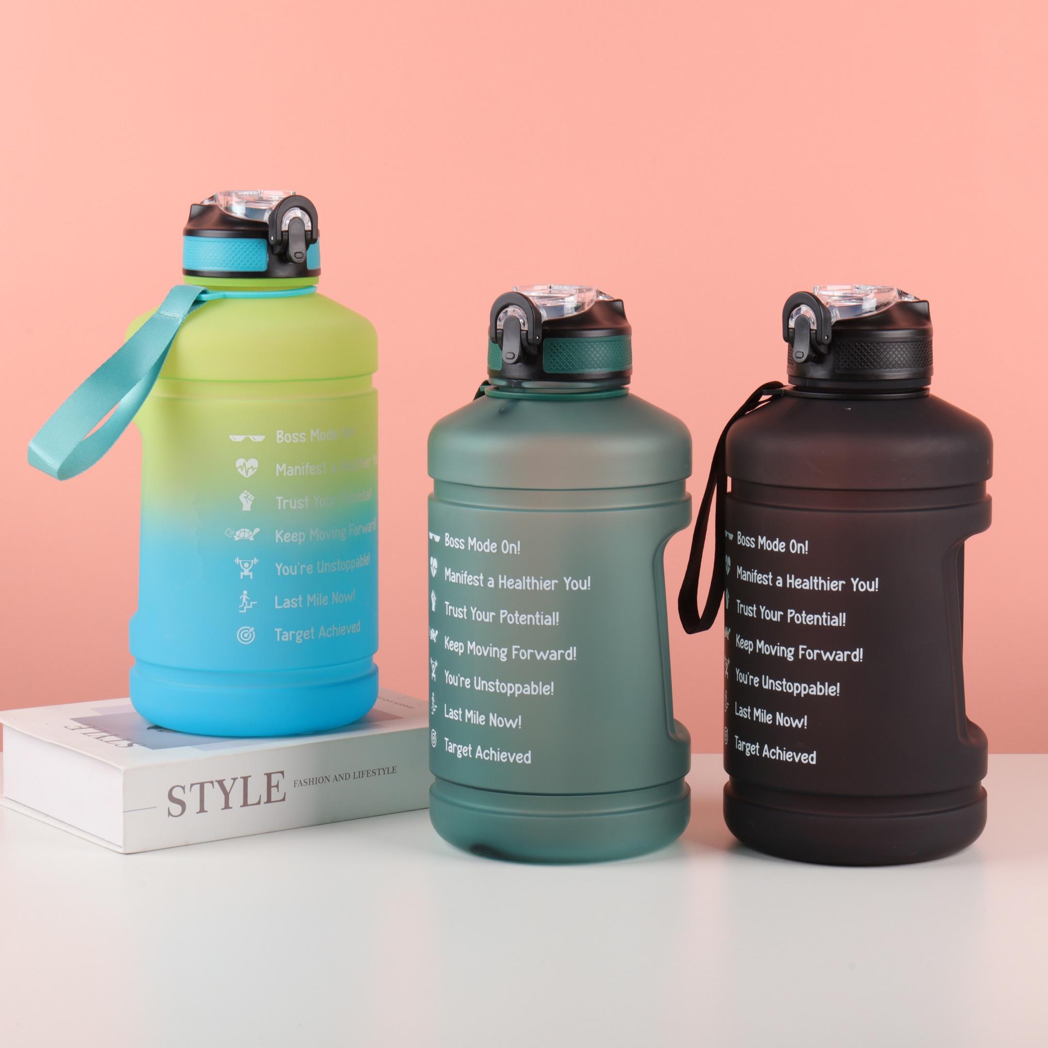 Custom Half Gallon Motivational Sport Bottles Custom Logo Bottles with Straw Lid PETG Plastic Water Bottles with Time Marker