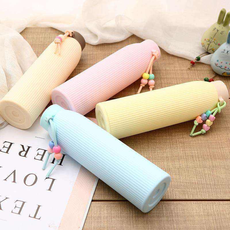 Custom Bpa Free Double Wall Anti Scald Plastic Shell and Glass Water Cup for Girls Glass Water Bottle With Silicone Handle