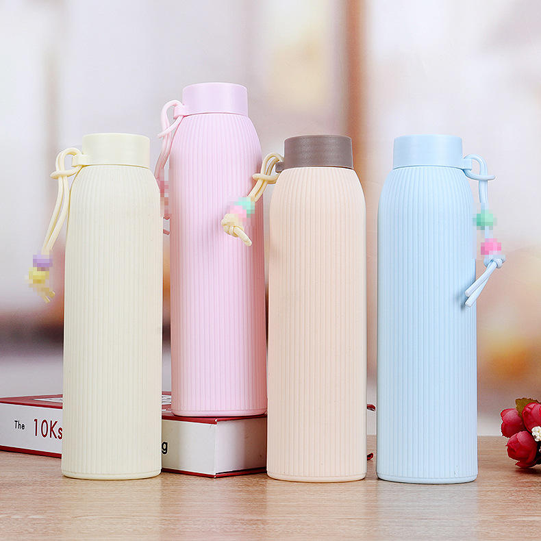 Custom Bpa Free Double Wall Anti Scald Plastic Shell and Glass Water Cup for Girls Glass Water Bottle With Silicone Handle