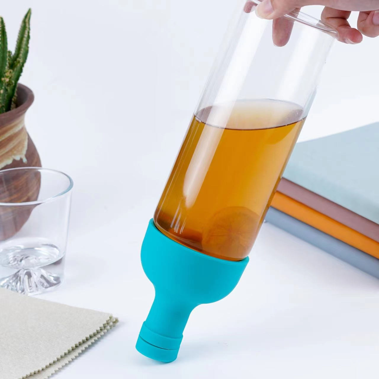 Personalized 32oz Clear Cold Brew Coffee Tea Bottle Borosilicate Glass Drinking Water Bottle with Tea Infuser