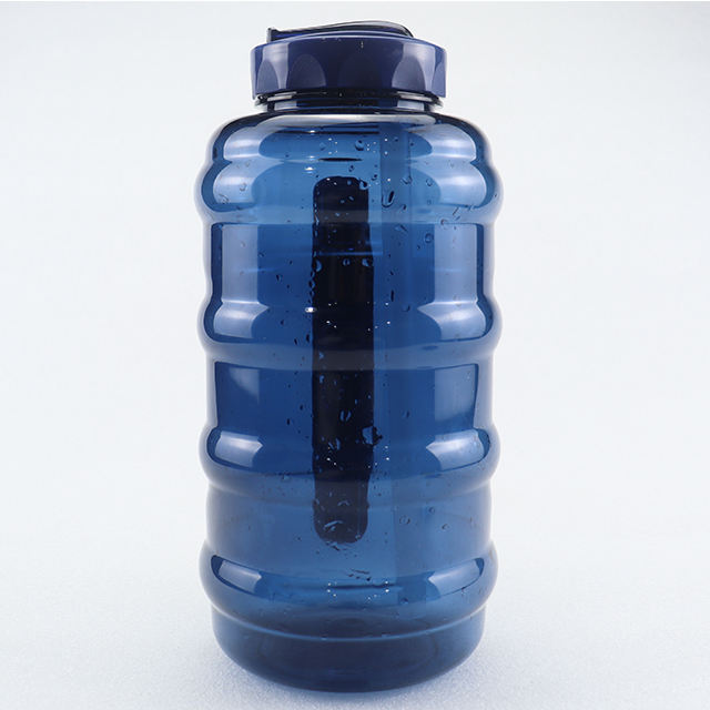 2000ml PET Material Customizable Colors Big Capacity Bpa Free Water Bottle Hiking Drink Bottle with Straw