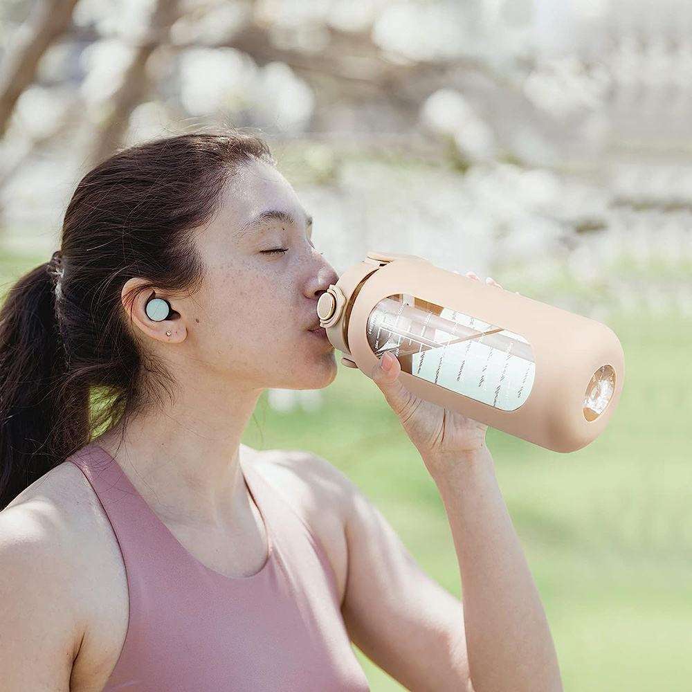 Eco-Friendly 64oz Half Gallon Water Bottle Gym Fitness Sports Motivational Time Marker Sports Camping Plastic Silicone Strap