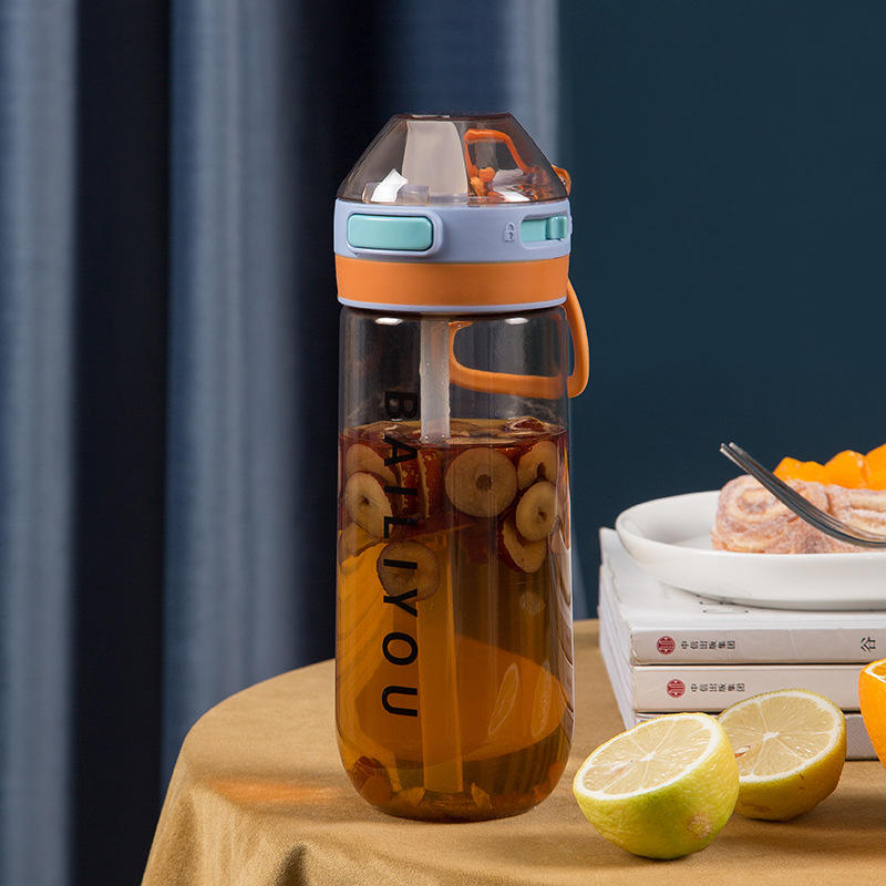 500ml Plastic Straw Drinks Transparent Drinking Water Bottle With Locking Handle Lid and Capacity Mark