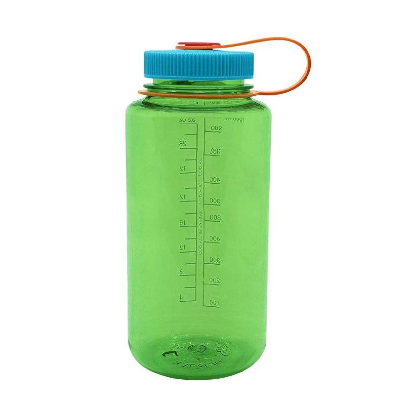 Simple Style Wide Mouth Plastic Cup with Scale Lines Sport and Gym Allowing Direct Drinking and Equipped with a Handle Rope