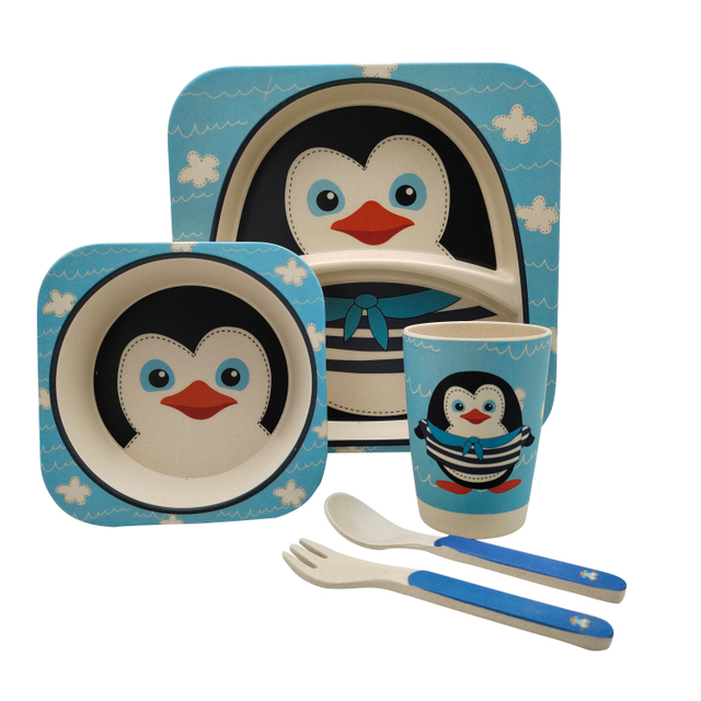 RPET Divided Kids Plate Set Include Spoon Fork and Cup Custom Dessert Plates BPA FREE PLASTIC Plates