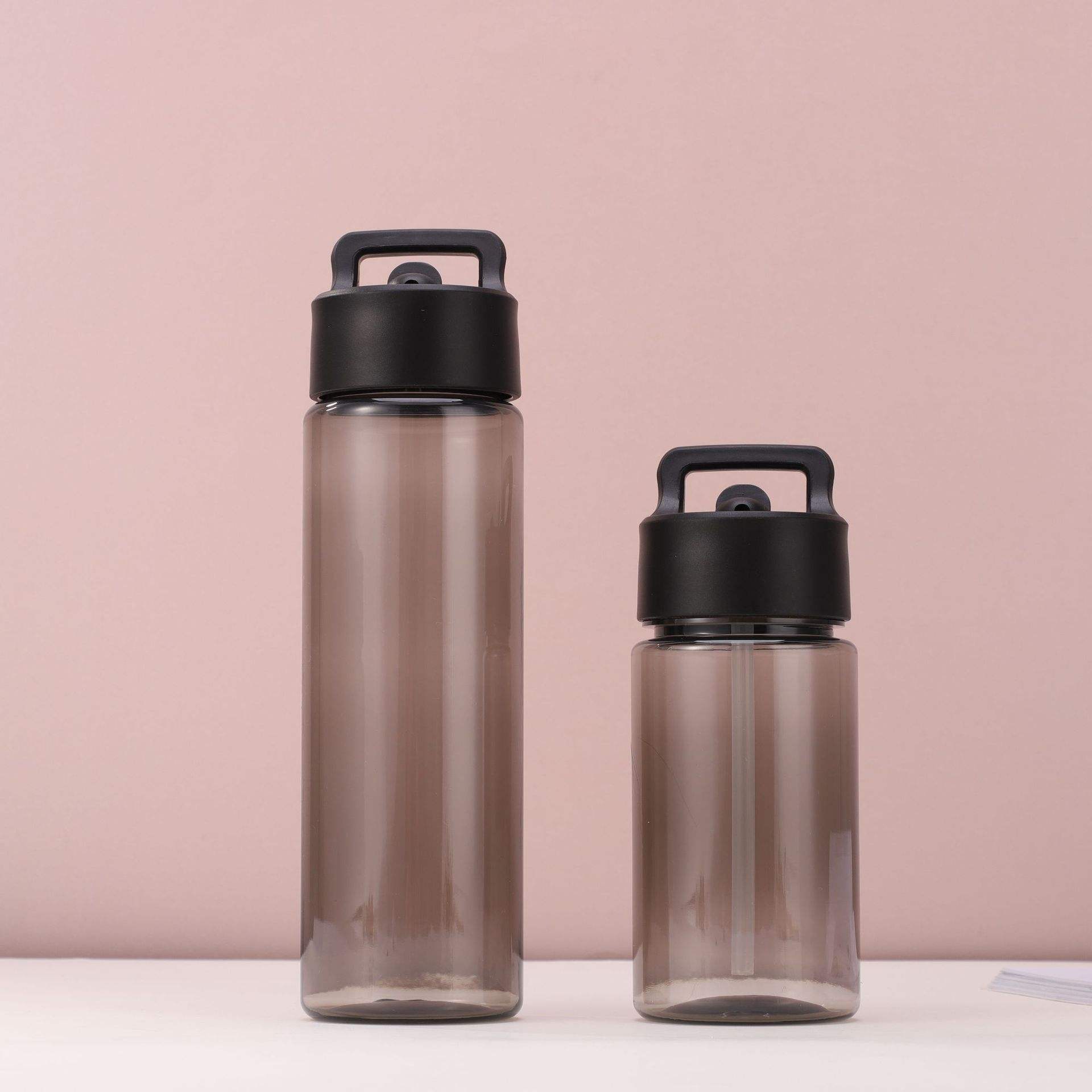 Factory Portable Handle Straw Plastic Beverage Bottle 450ml Children Outdoor Back to School Water Cup