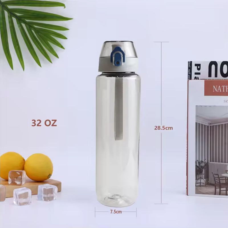 High Quality 0.7L 1.5L 2.2L Eco Friendly Transparent Tritan Plastic Water Bottle With Strap